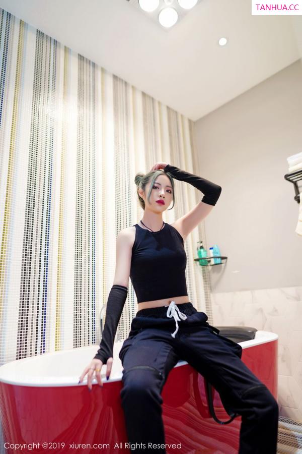 贾诗晗 小樱和 [XIUREN]高清写真图 2019.08.26 贾诗晗第10张图片